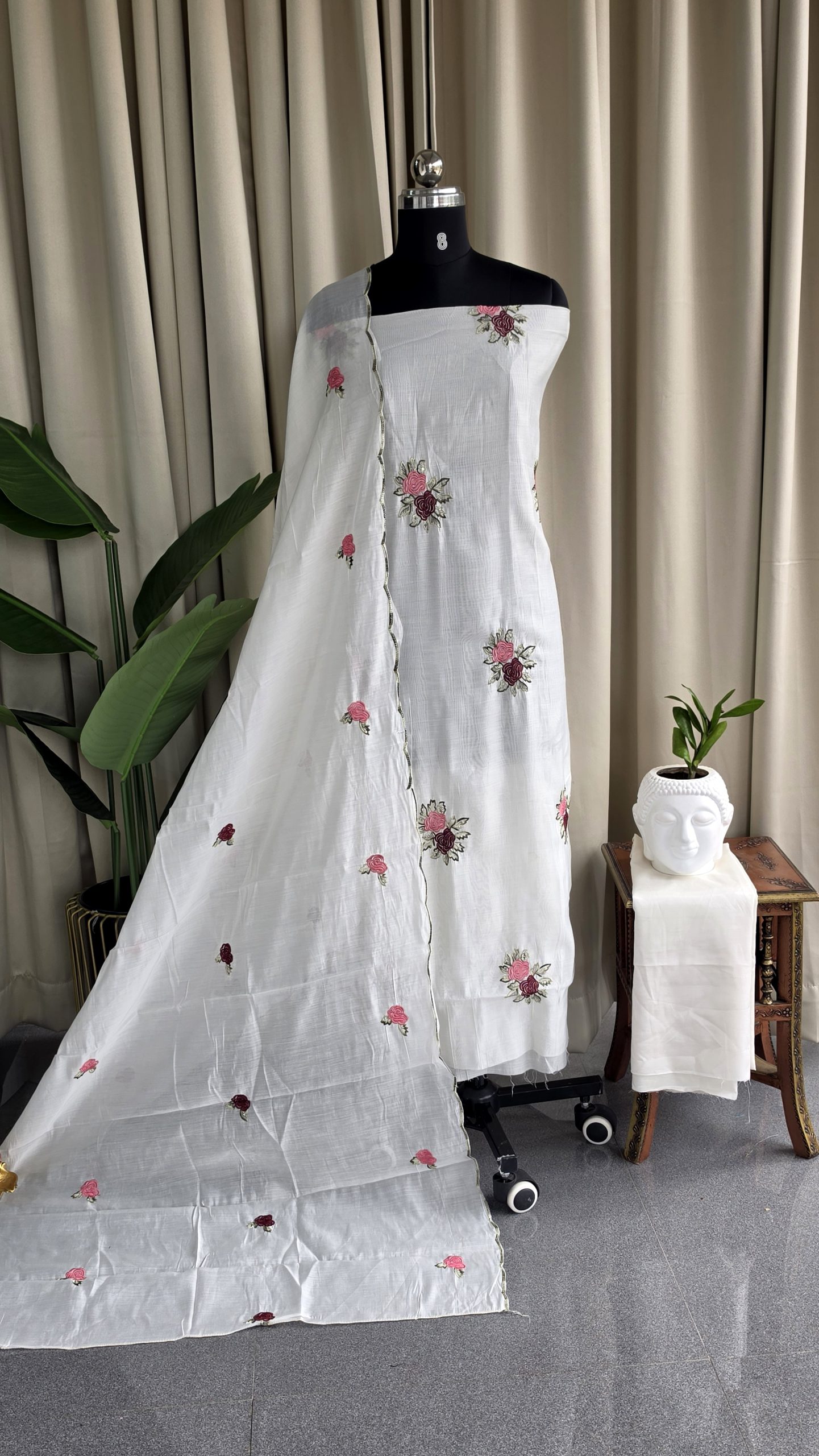 Mul chanderi embroidered salwar-VS121 - Image 2