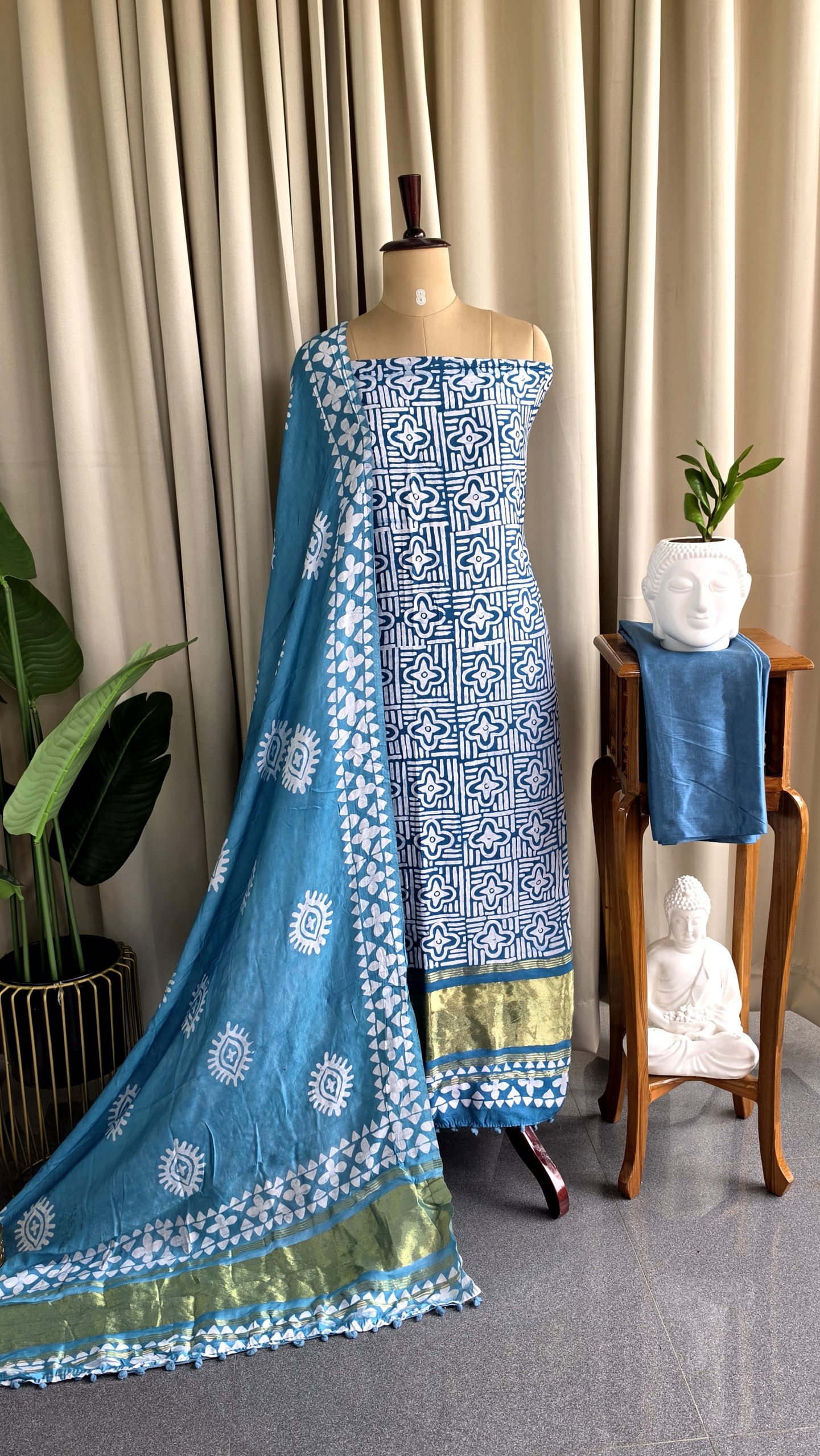 Premium batik silk set with lagdi patta-KG1