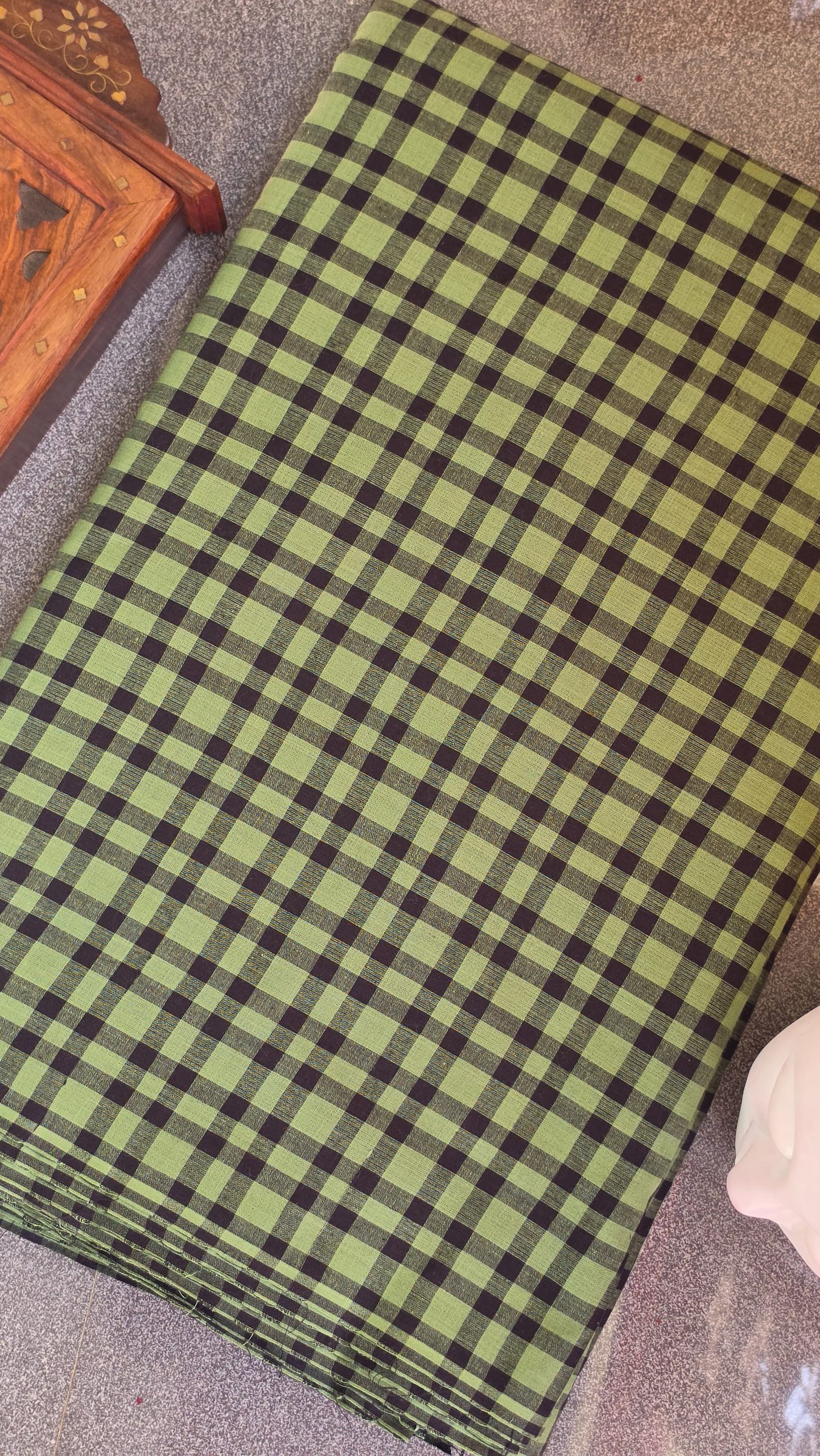 South cotton checks running material(1m)-BG13